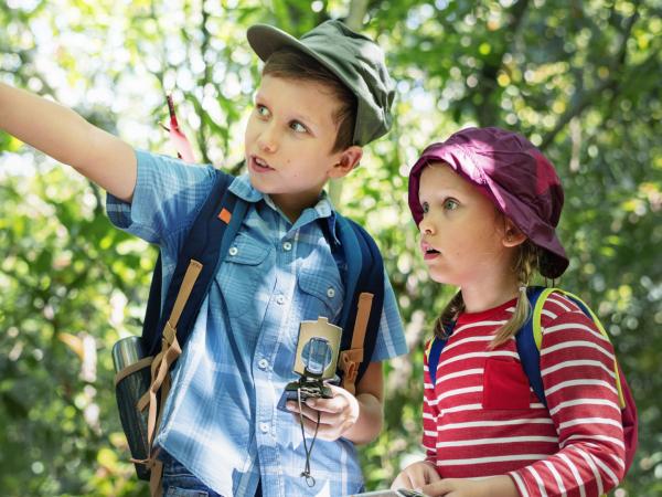 bambini esploratori del bosco